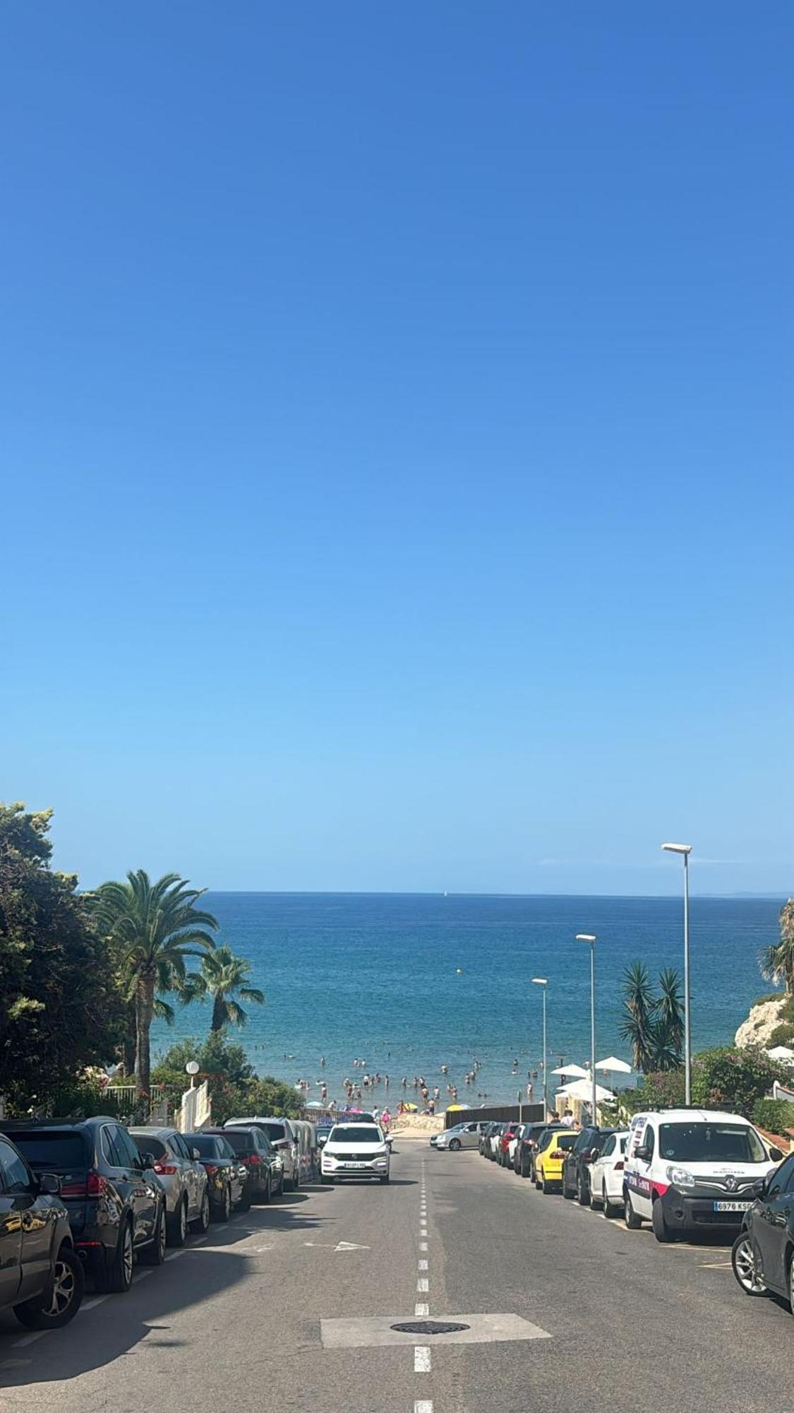 Apartamentos Cala Crancs 萨洛 外观 照片