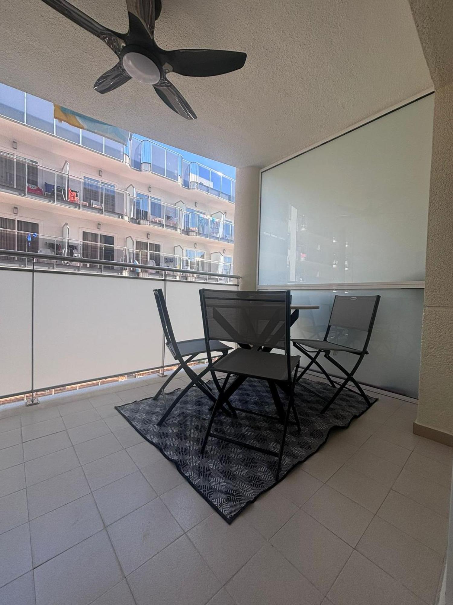 Apartamentos Cala Crancs 萨洛 外观 照片