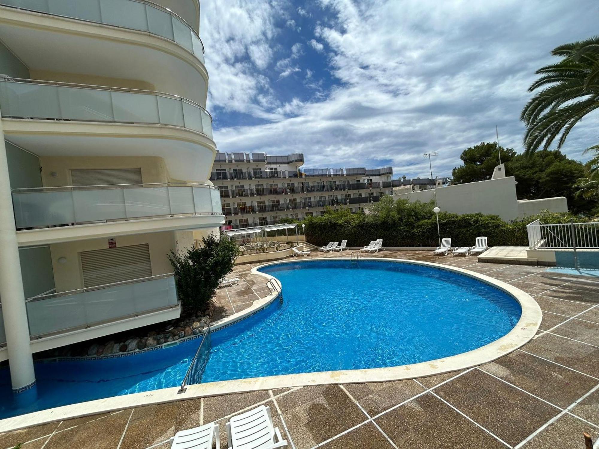 Apartamentos Cala Crancs 萨洛 外观 照片